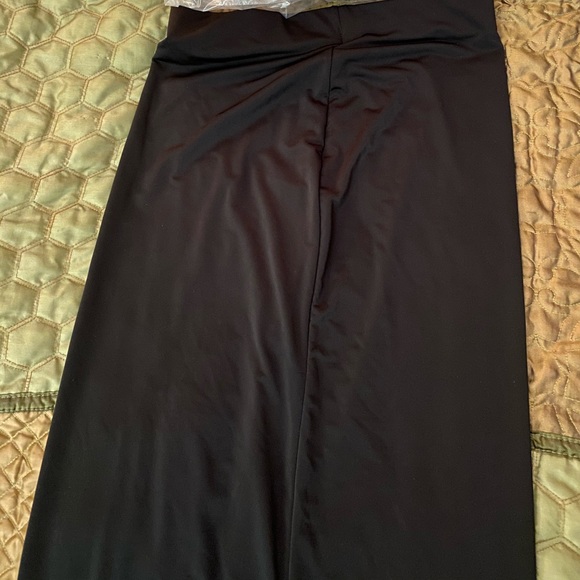 Black Pencil Skirt Set - Picture 3 of 3